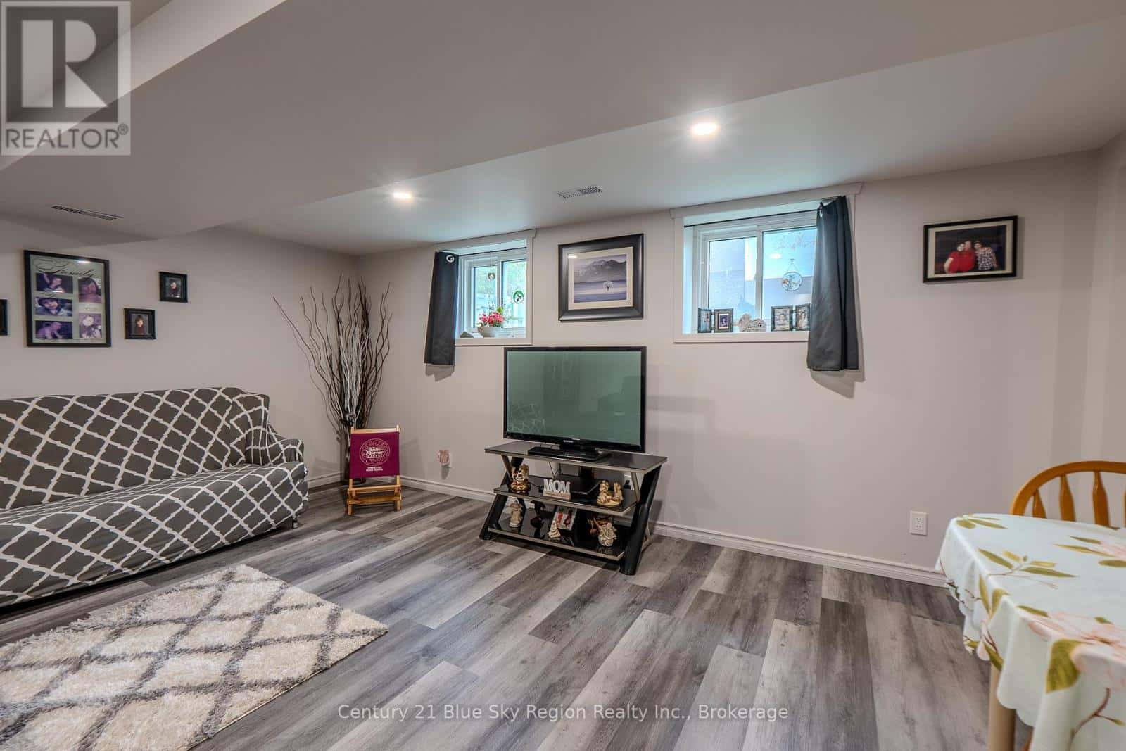 242 PRINCESS STREET E — North Bay (Central), Ontario - Photo 5 of 47