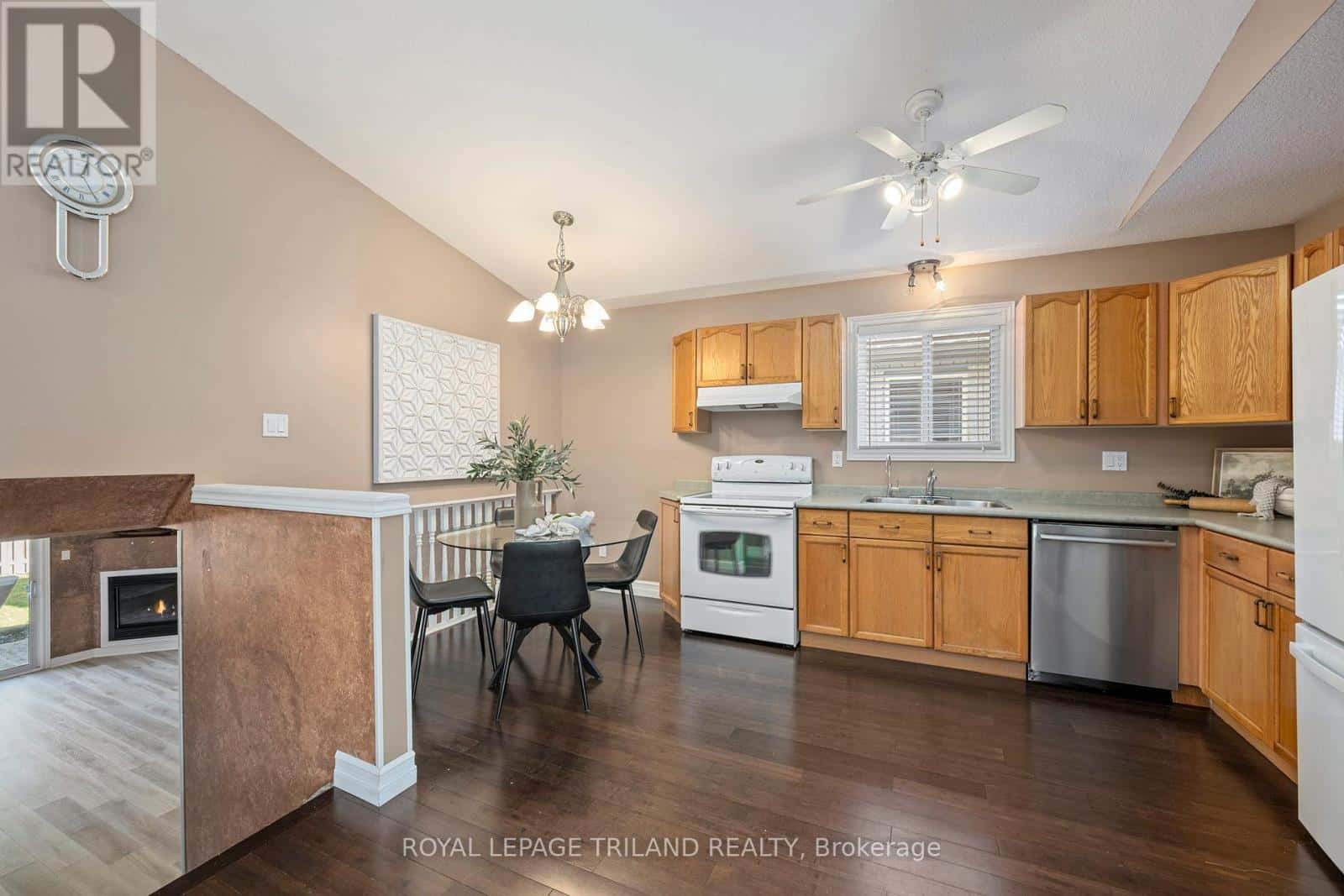 57 AXFORD PARKWAY — St. Thomas, Ontario - Photo 5 of 35