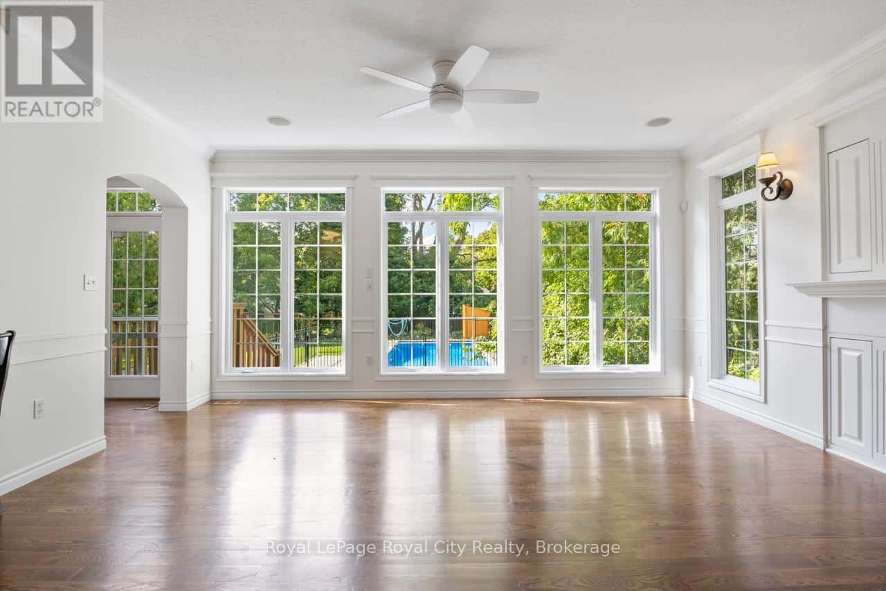 168 PALMER STREET — Guelph (St. George's), Ontario - Photo 4 of 35