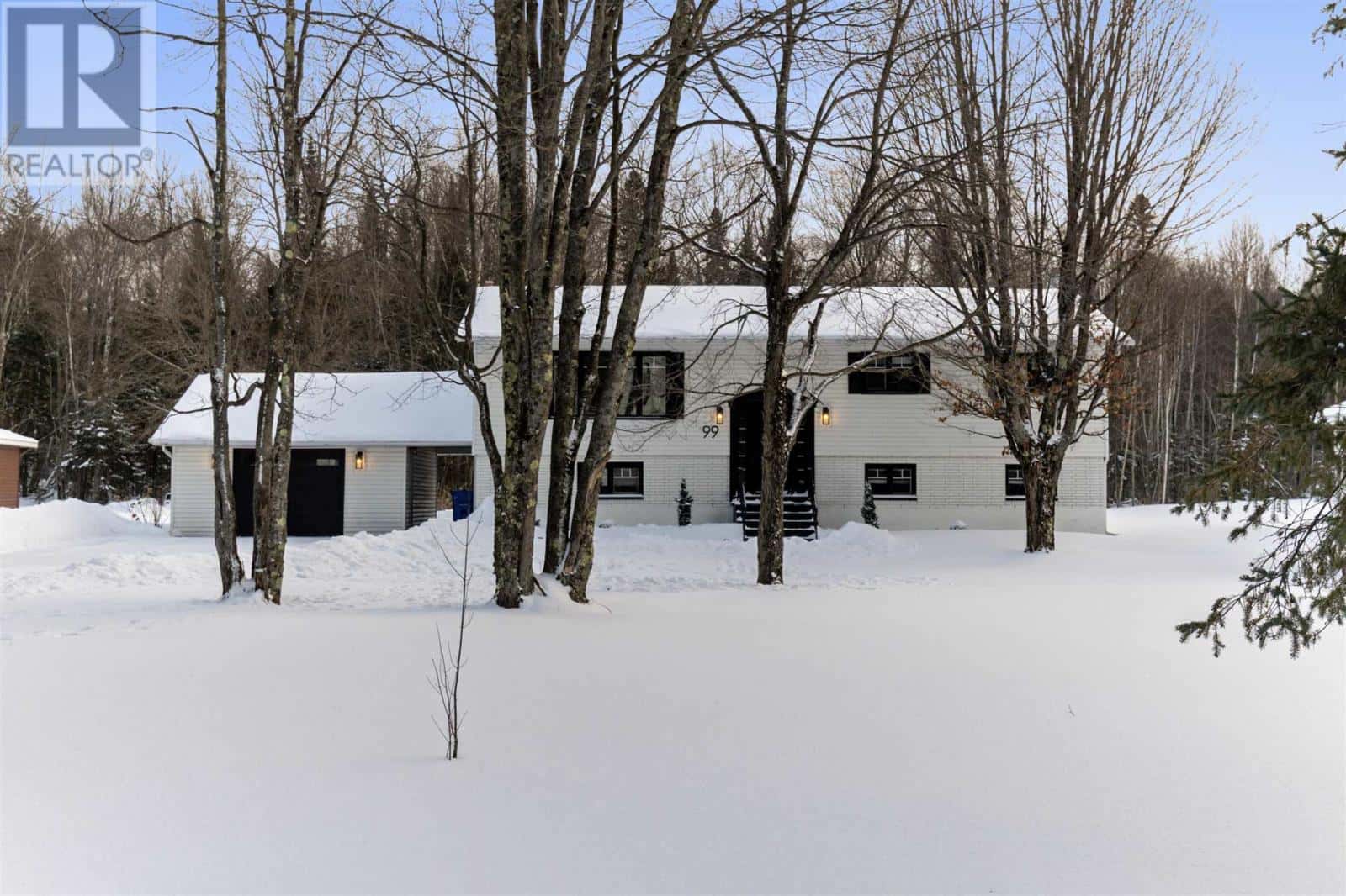 99 Havilland Shores DR — Havilland, Ontario - Photo 2 of 50