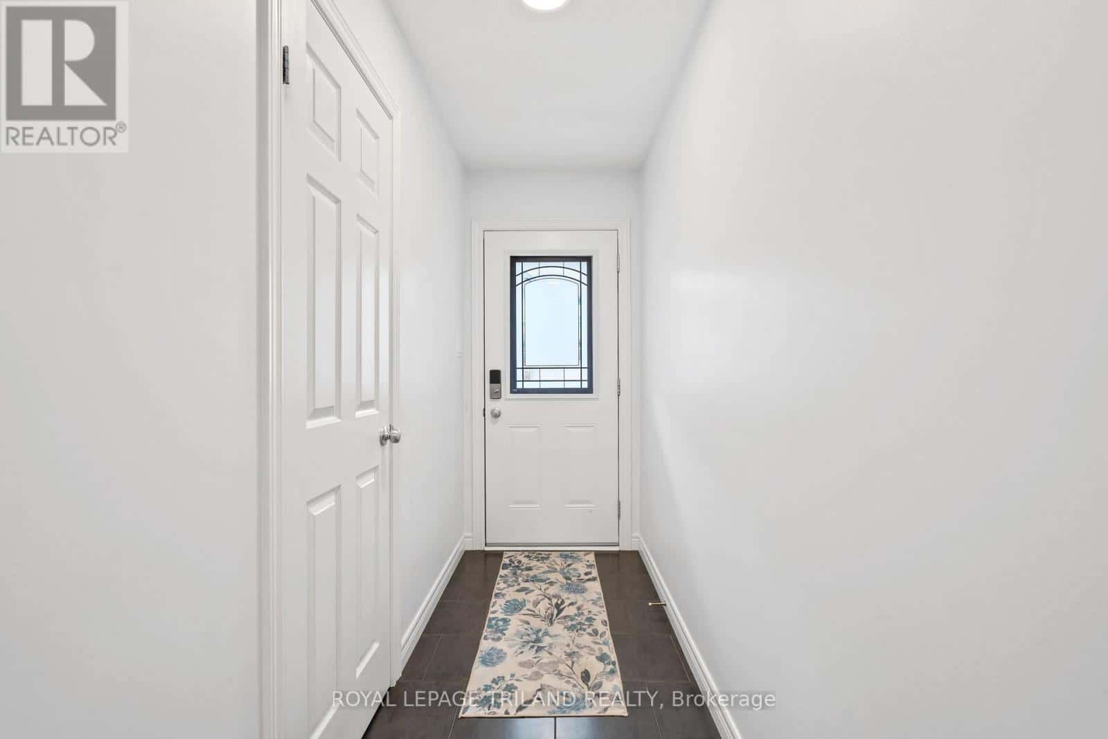 50 - 1220 RIVERBEND ROAD — London South (South B), Ontario - Photo 2 of 25