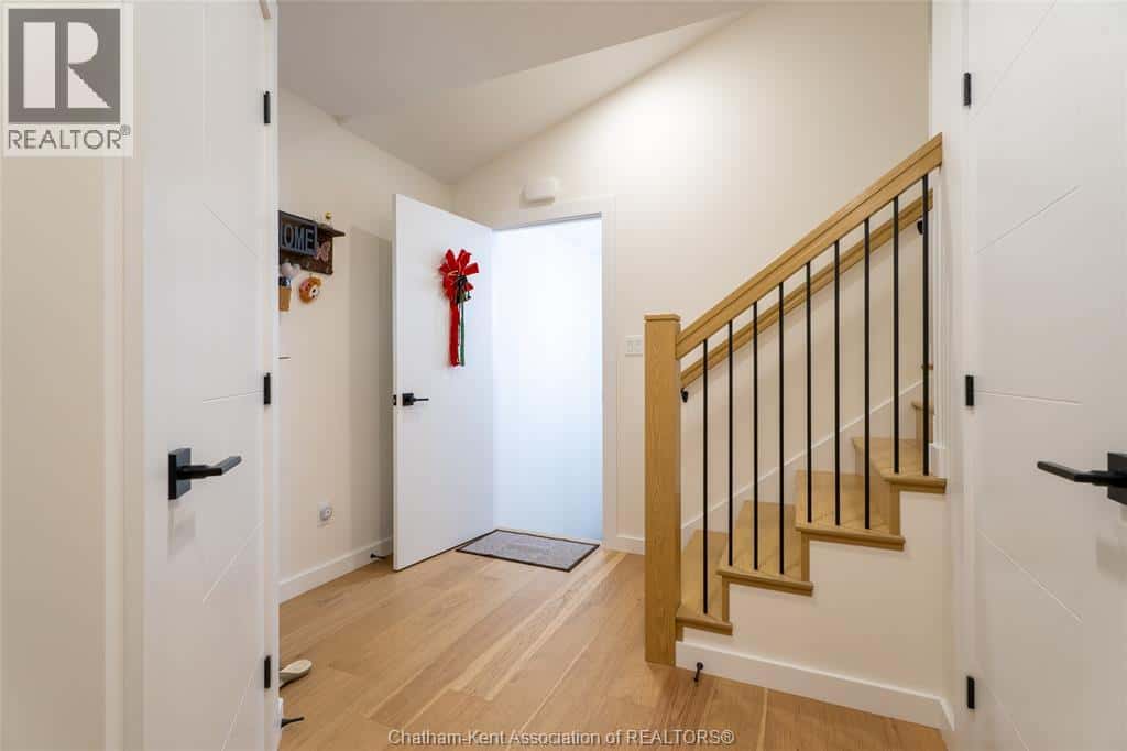 138 CABOT TRAIL — Chatham, Ontario - Photo 4 of 43