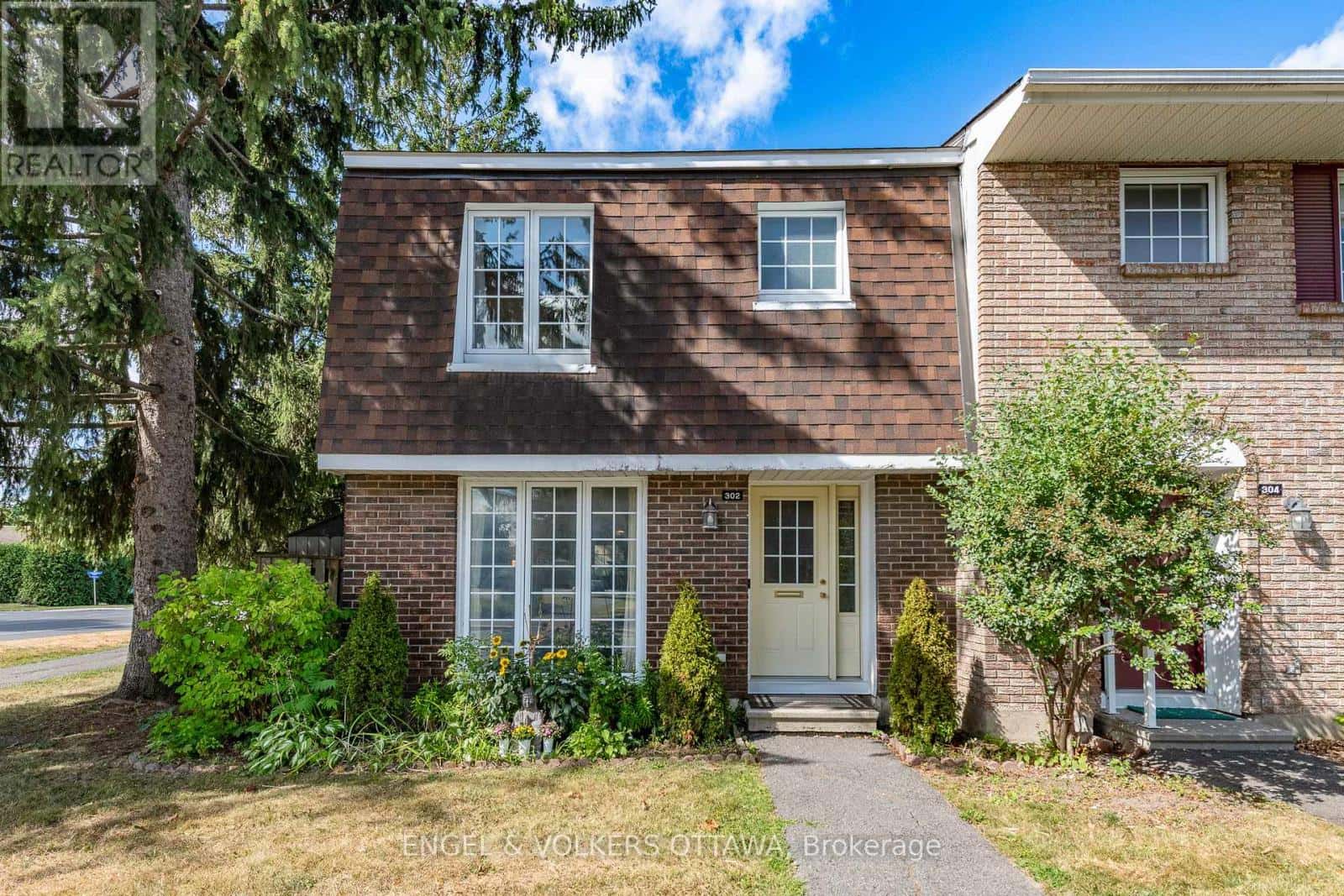 105 - 302 KINTYRE PRIVATE — Ottawa, Ontario - Photo 2 of 42