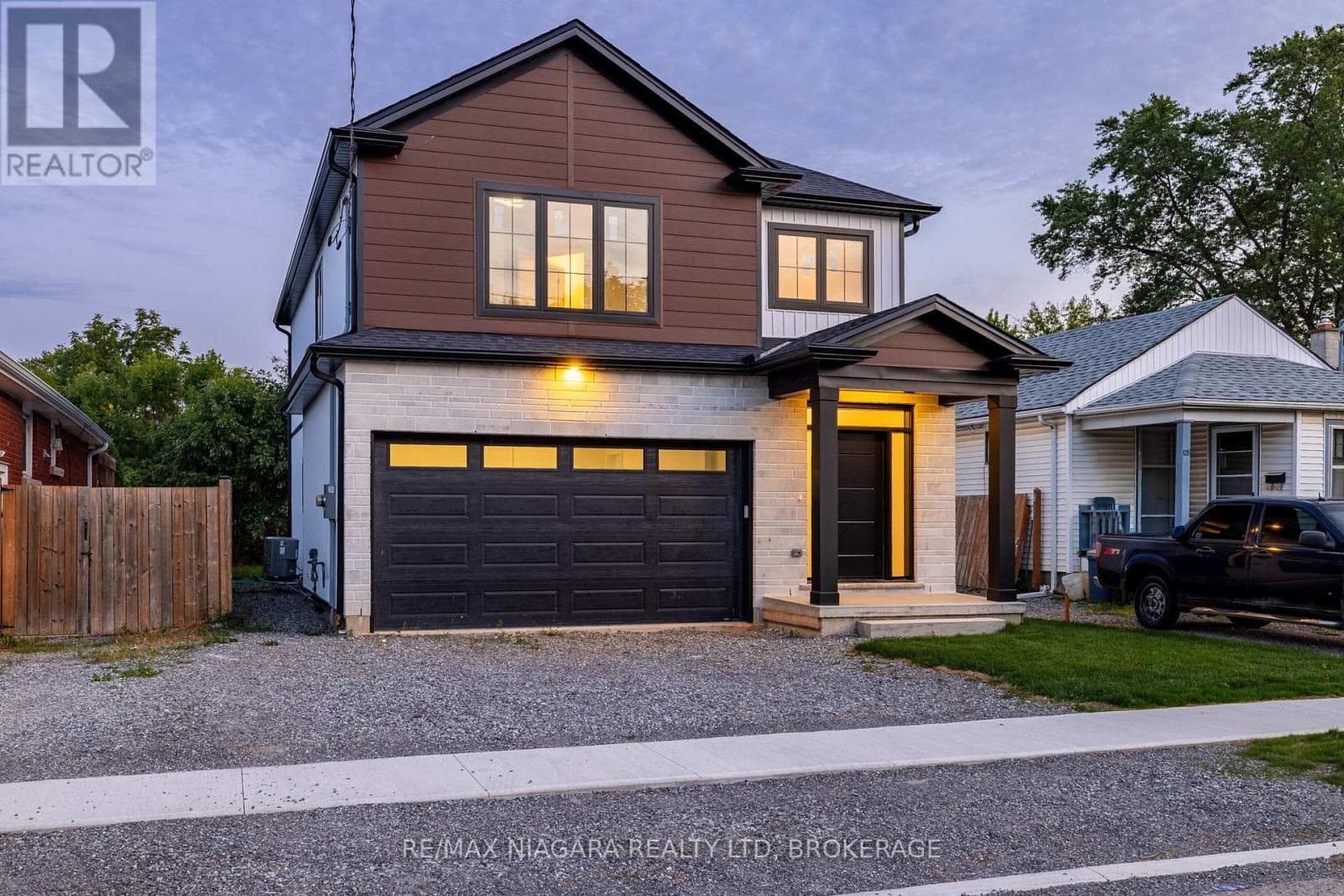 126 CHETWOOD STREET — St. Catharines (Western Hill), Ontario - Main photo