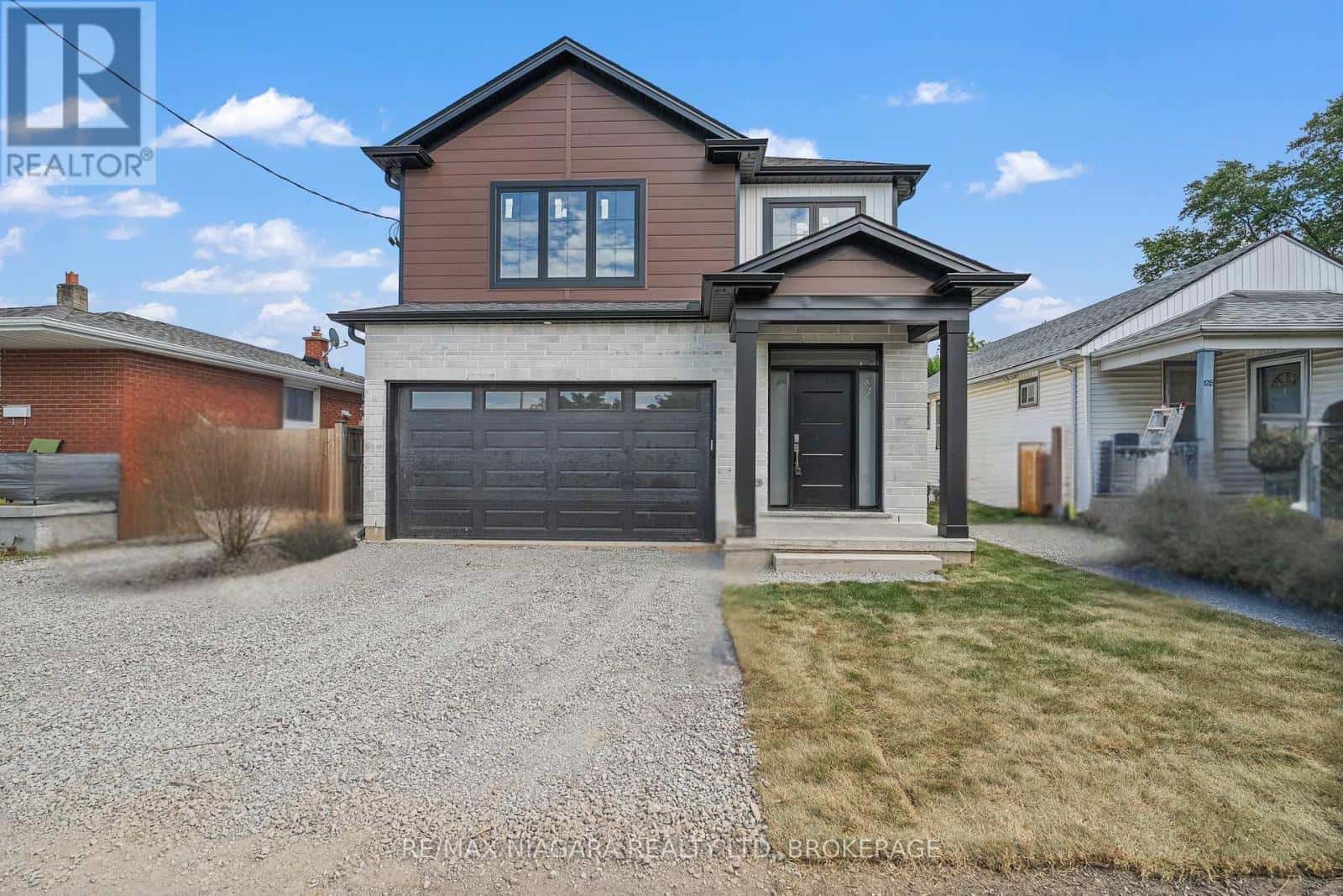 126 CHETWOOD STREET — St. Catharines (Western Hill), Ontario - Photo 2 of 30