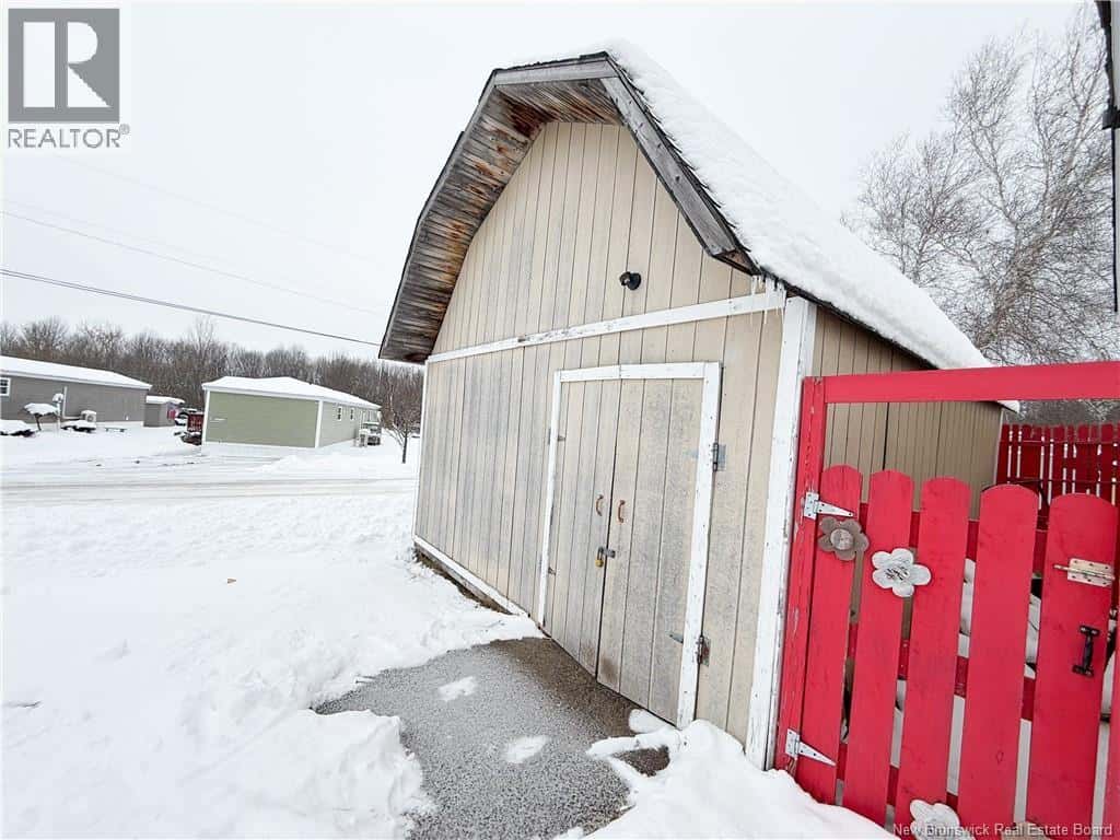 5 Brookview Avenue — Sussex Corner, New Brunswick - Photo 4 of 31