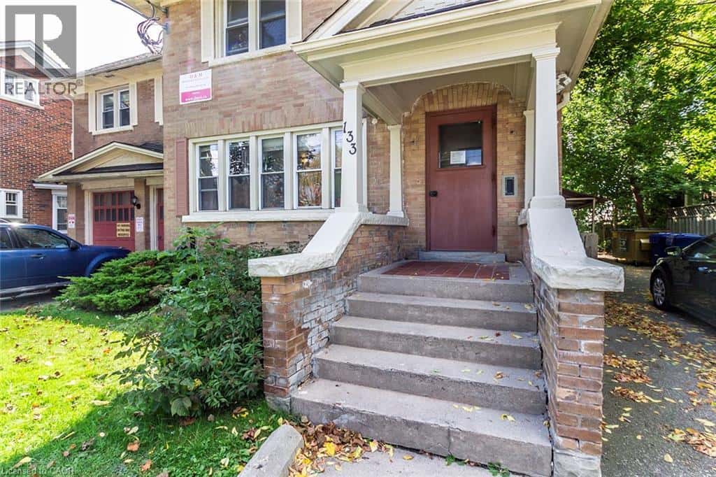 133 ALBERT Street — Waterloo, Ontario - Photo 2 of 37