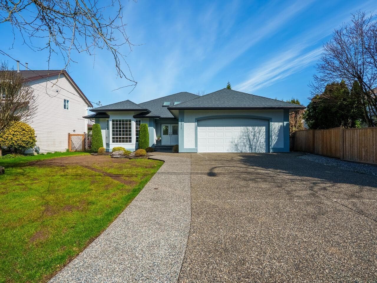 20977 44 AVENUE — Langley, British Columbia - Main photo