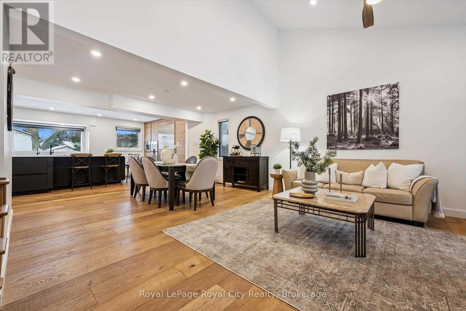 4 GRYPHON PLACE — Guelph (Kortright West), Ontario - Photo 5 of 39