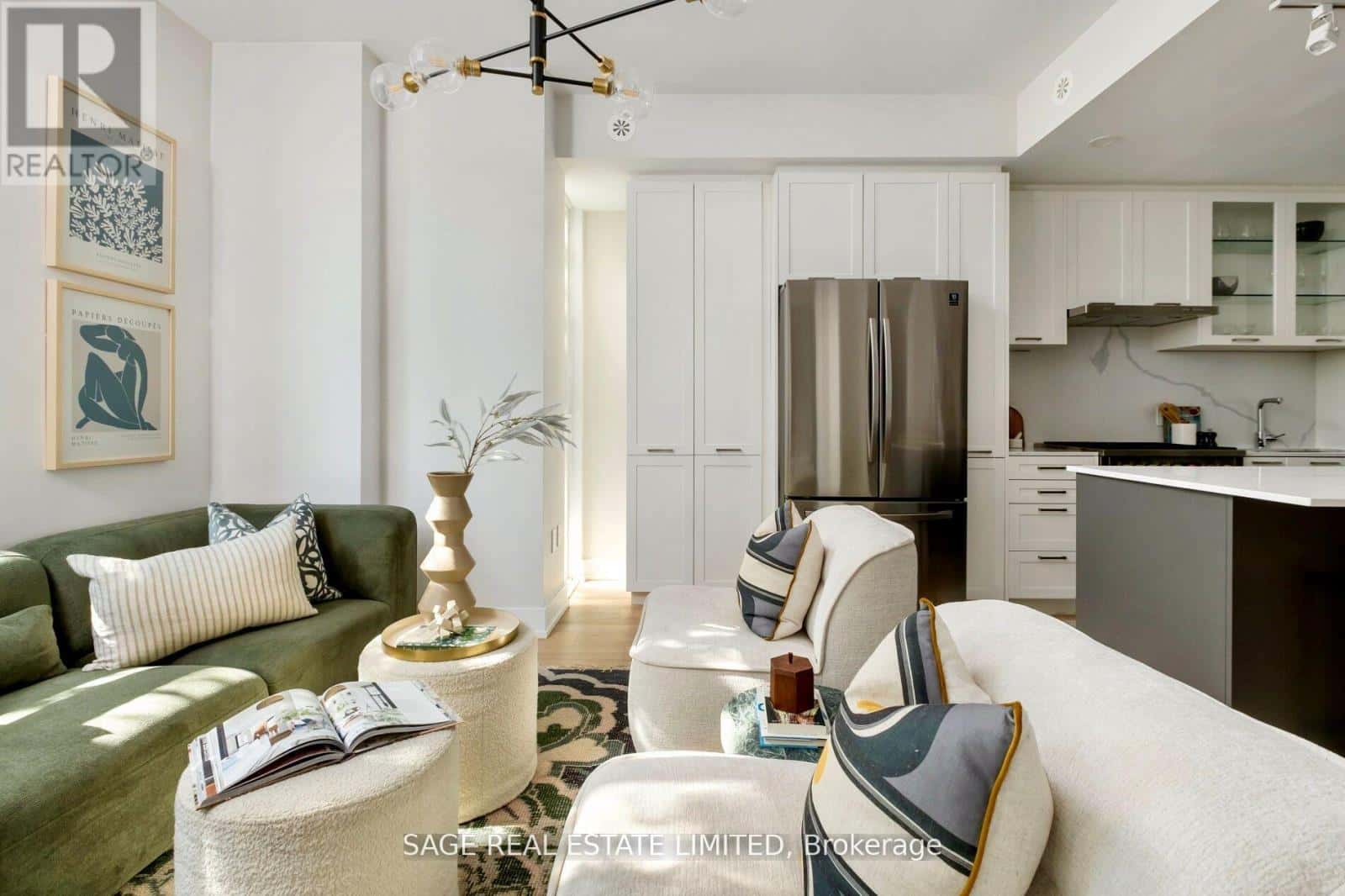 TH01 - 1331 QUEEN STREET E — Toronto (South Riverdale), Ontario - Photo 5 of 46