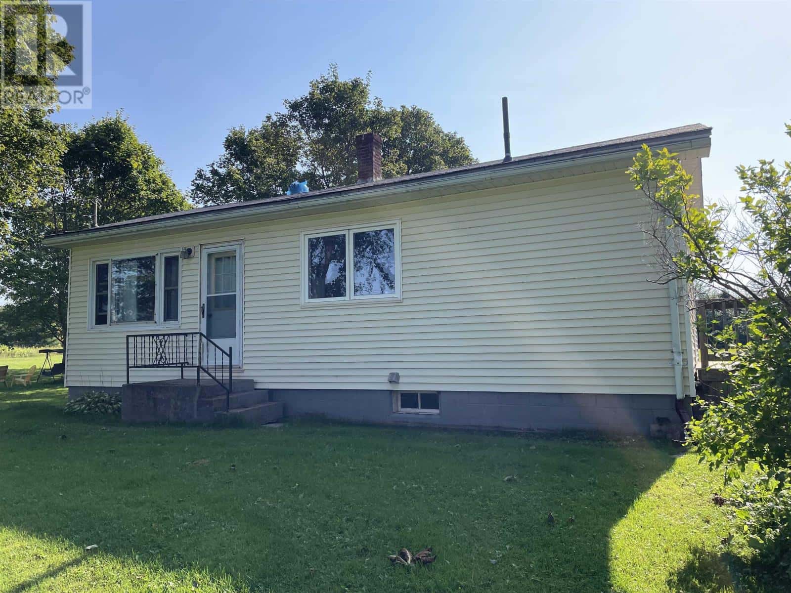 303 Phillip Street — Tignish, Prince Edward Island - Photo 2 of 20