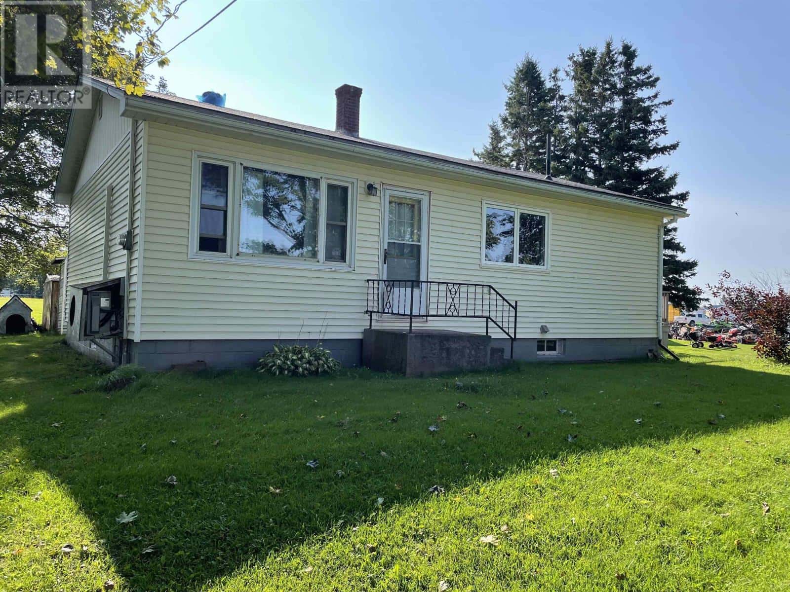 303 Phillip Street — Tignish, Prince Edward Island - Photo 4 of 20