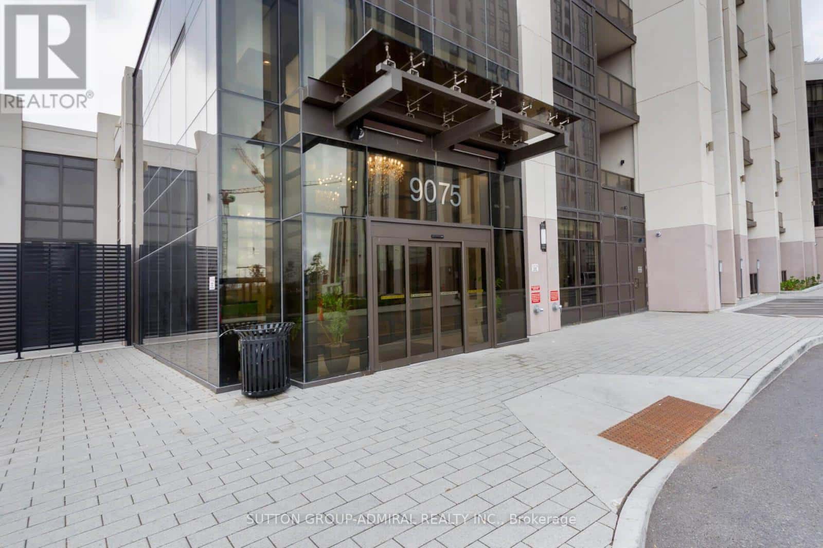 216 - 9075 JANE STREET — Vaughan (Concord), Ontario - Photo 2 of 20