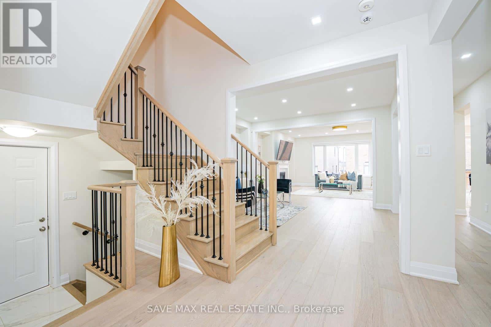 53 LIPSCOTT DRIVE — Caledon, Ontario - Photo 5 of 42