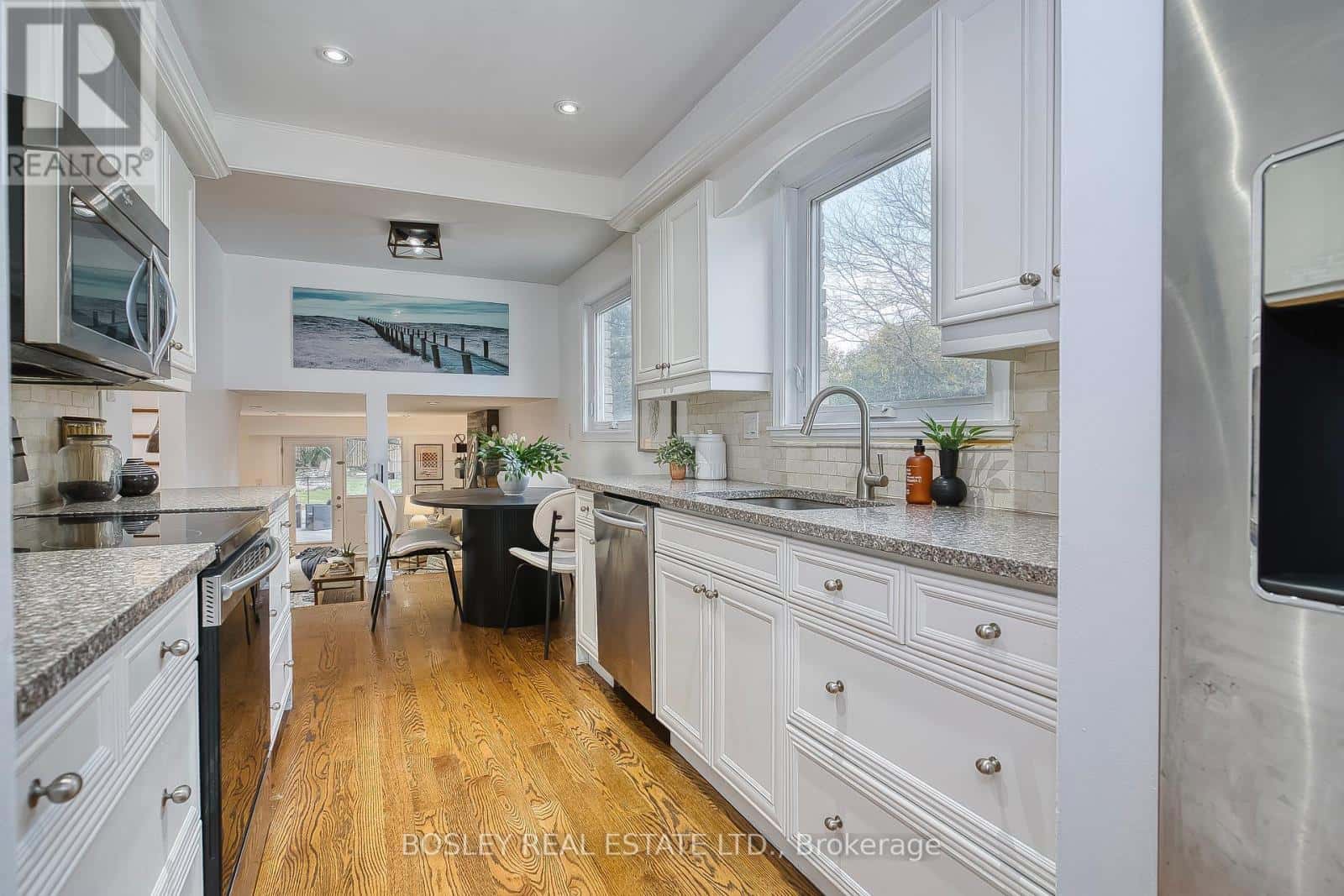 2972 OSLO CRESCENT — Mississauga (Meadowvale), Ontario - Photo 4 of 44