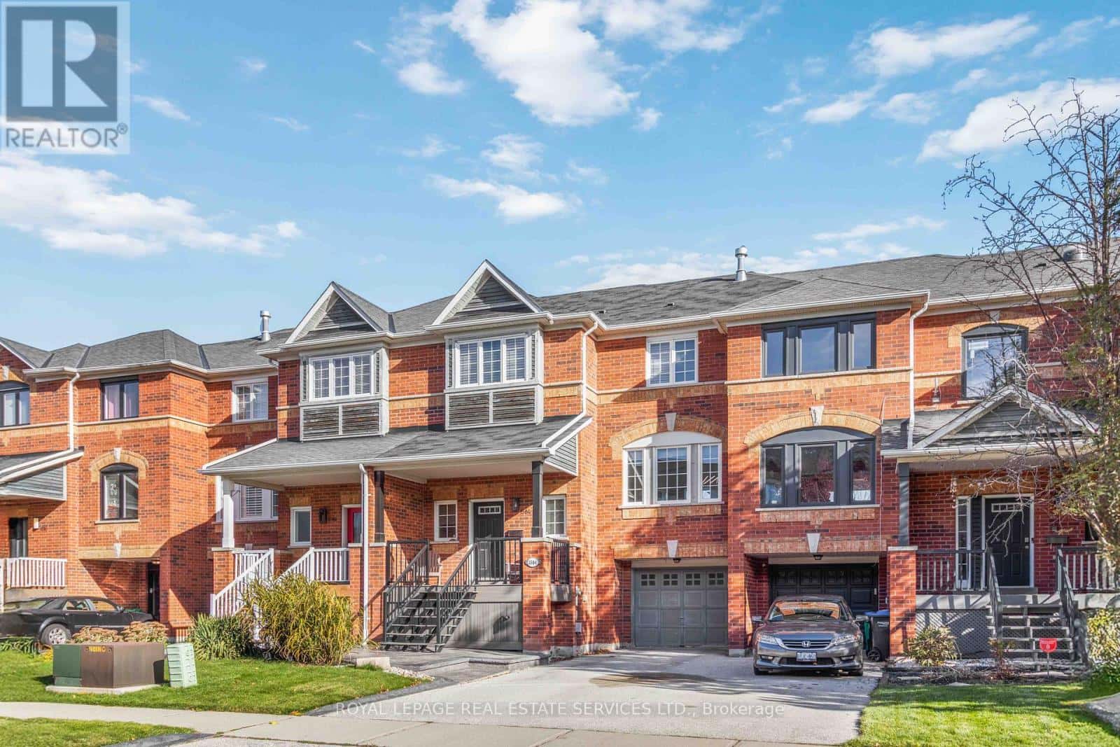 1584 WOODHENGE WAY — Mississauga (Meadowvale Village), Ontario - Photo 3 of 44