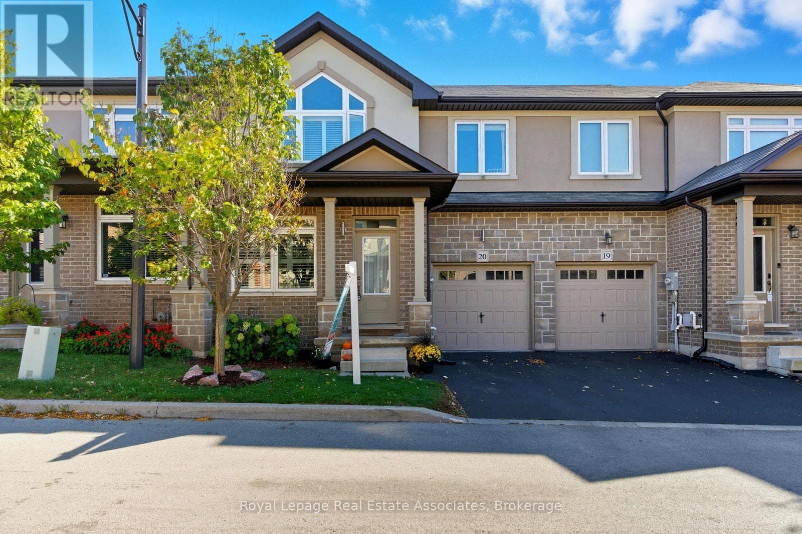 20 - 421 KITTY MURRAY LANE — Hamilton (Meadowlands), Ontario - Main photo