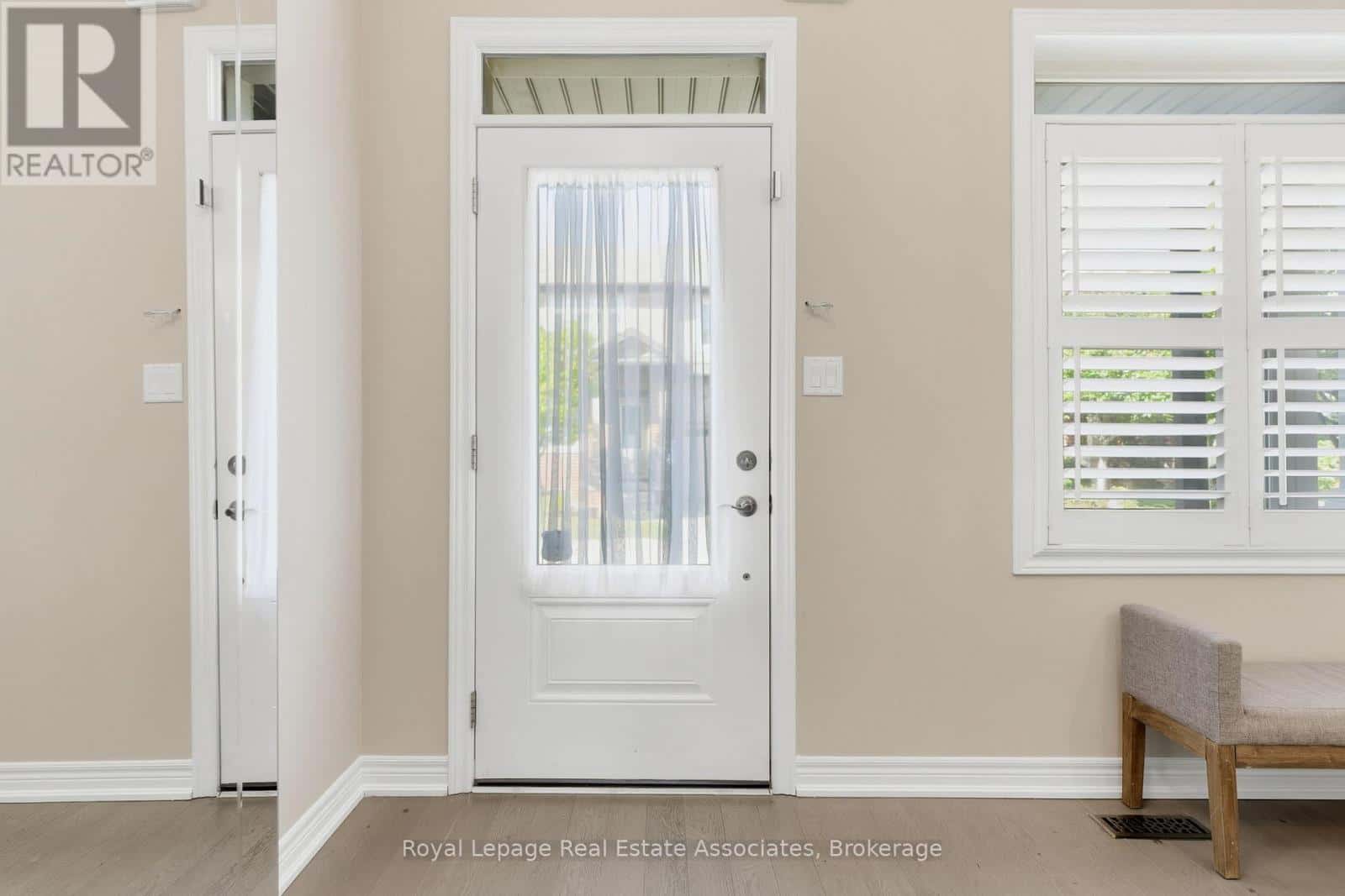 20 - 421 KITTY MURRAY LANE — Hamilton (Meadowlands), Ontario - Photo 4 of 40