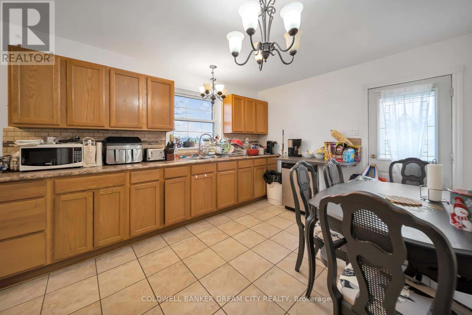 65 BROOKLYNE ROAD E — Cambridge, Ontario - Photo 5 of 19