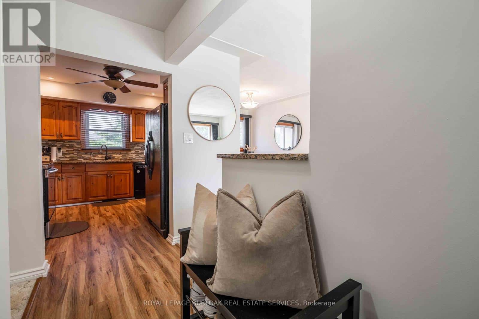 7 KENWOOD CRESCENT — Hamilton (Huntington), Ontario - Photo 4 of 34