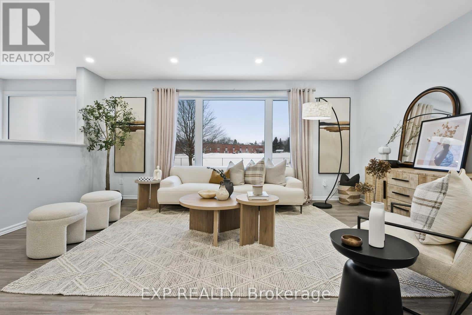 25 ERINDALE DRIVE — Erin, Ontario - Photo 2 of 46