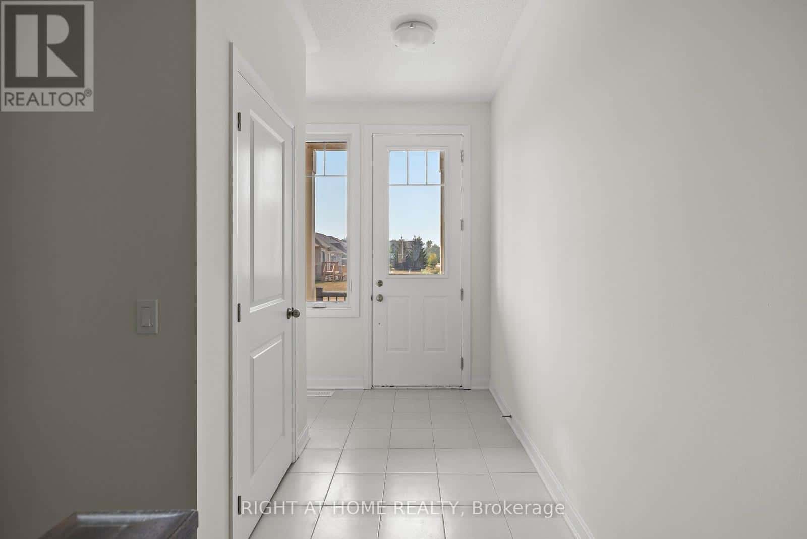 9 GOLF LINKS DRIVE — Loyalist (Bath), Ontario - Photo 4 of 48