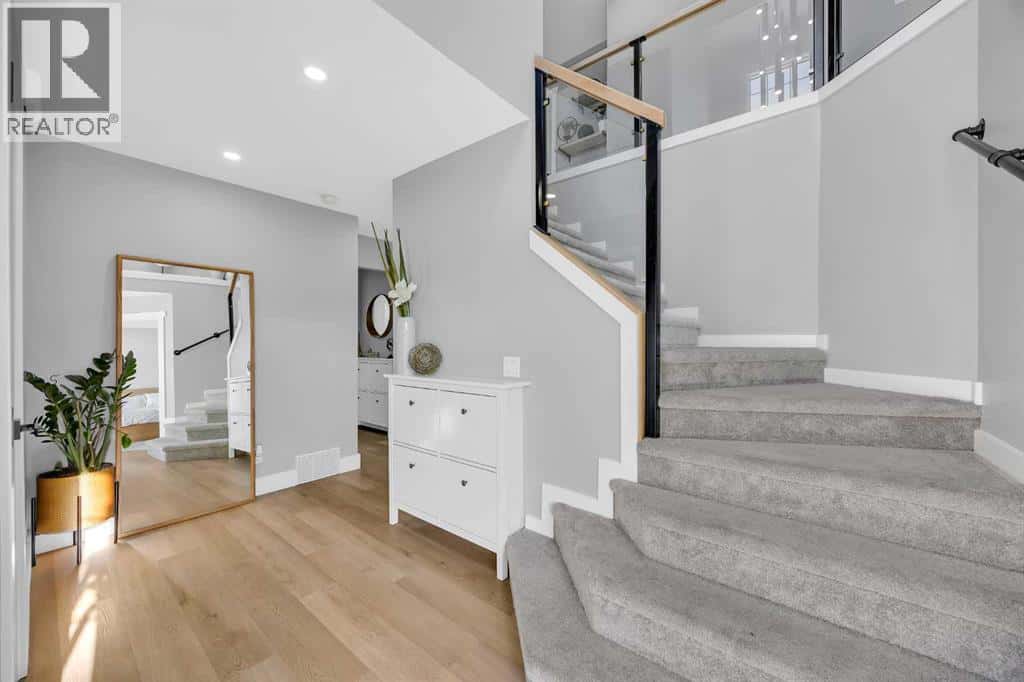 122 Hawkstone Drive NW — Calgary, Alberta - Photo 4 of 49