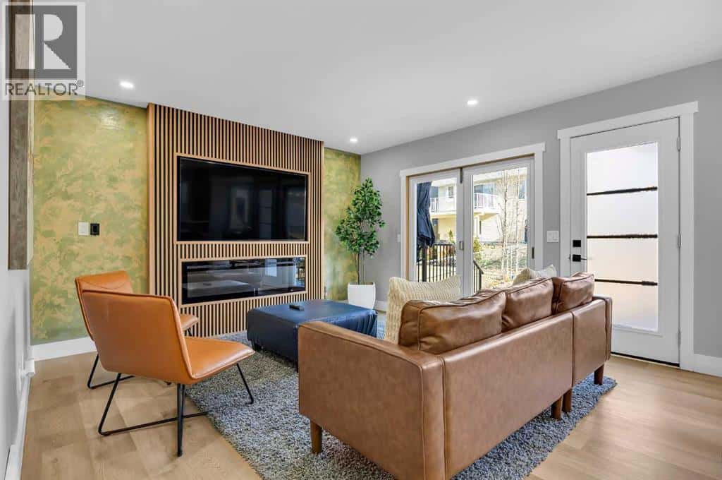 122 Hawkstone Drive NW — Calgary, Alberta - Photo 5 of 49