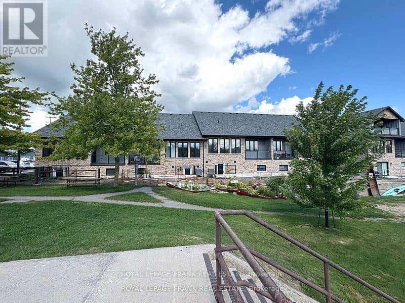 12 POND STREET — Trent Hills (Hastings), Ontario - Photo 2 of 17