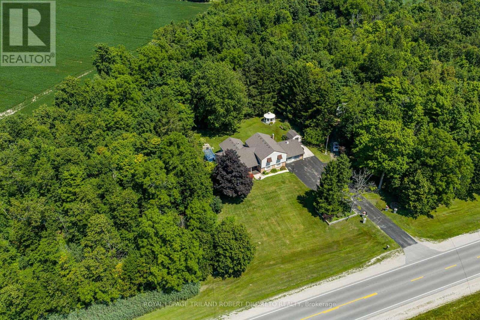 6186 EGREMONT DRIVE — Middlesex Centre, Ontario - Photo 2 of 33