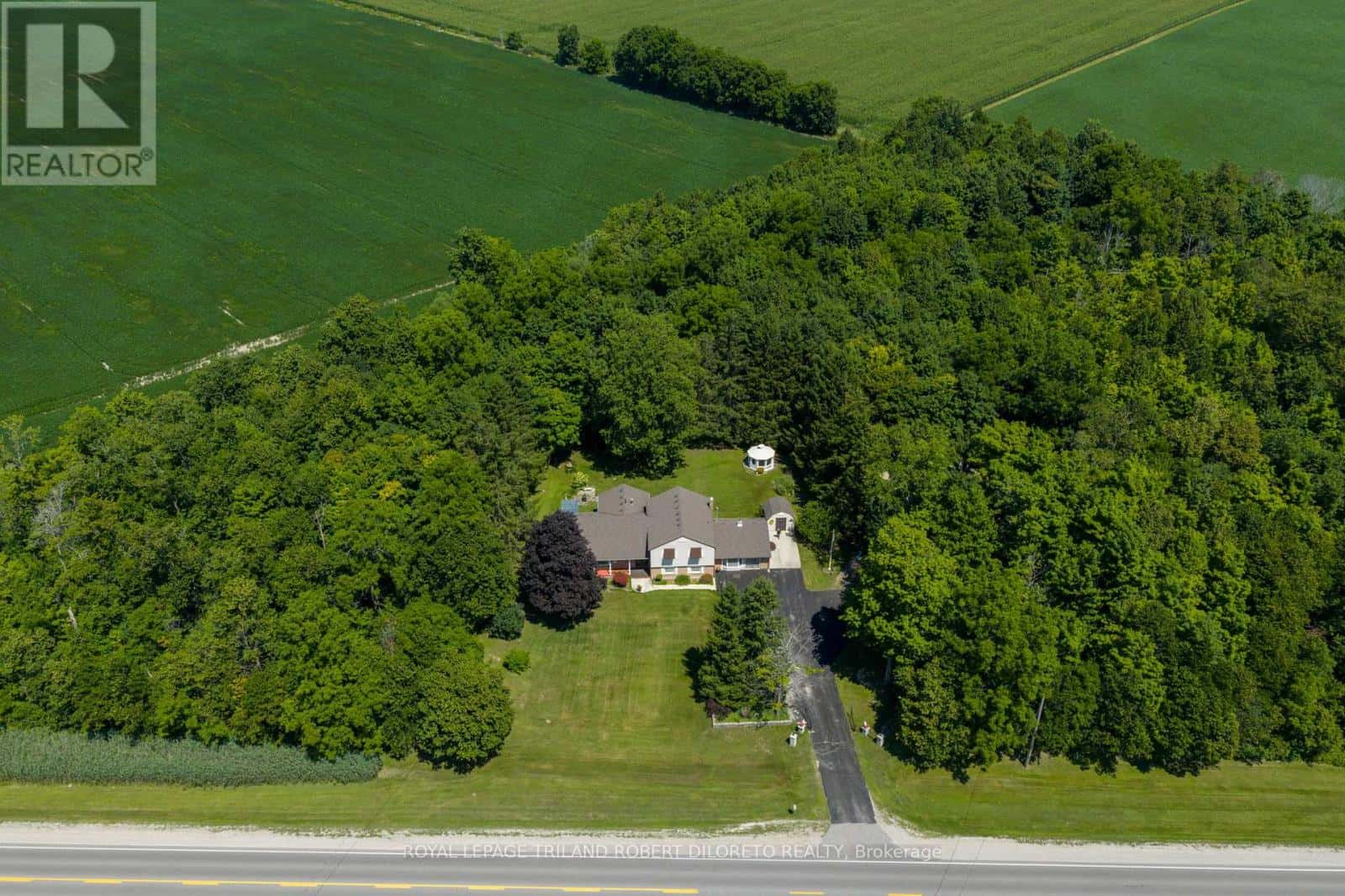 6186 EGREMONT DRIVE — Middlesex Centre, Ontario - Photo 3 of 33