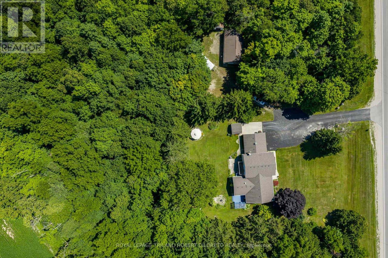 6186 EGREMONT DRIVE — Middlesex Centre, Ontario - Photo 4 of 33