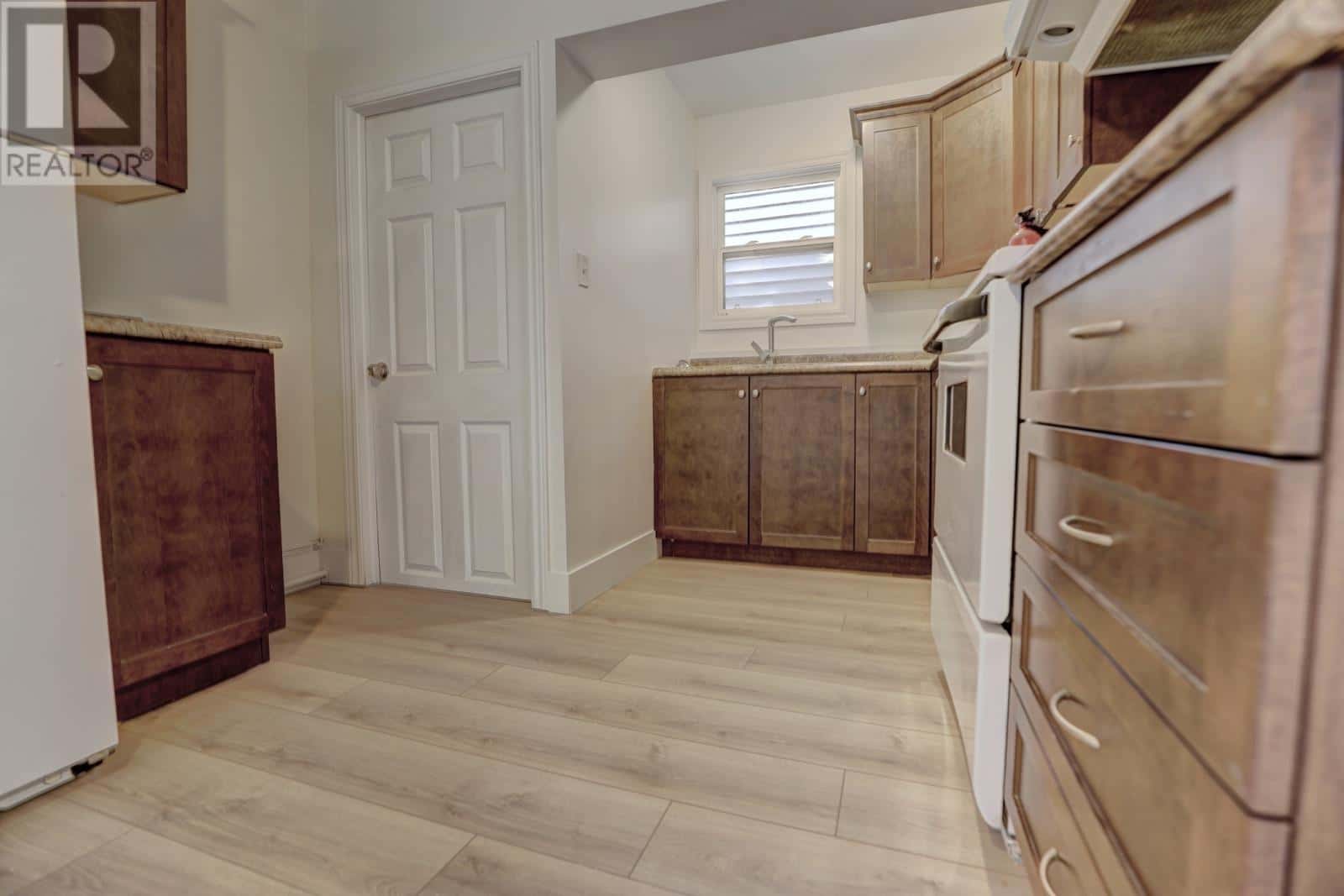 34 Quidi Vidi Road — St. John's, Newfoundland & Labrador - Photo 4 of 17