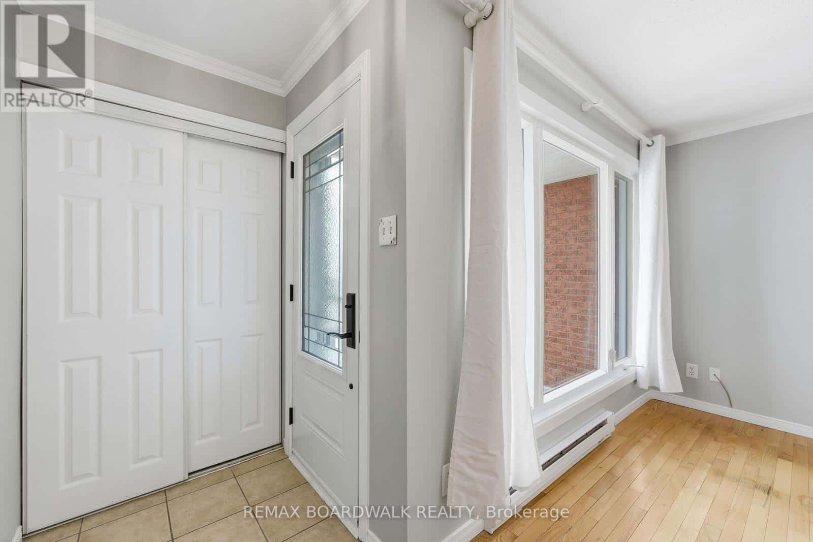 106 - 1760 CABARET LANE — Ottawa, Ontario - Photo 5 of 35