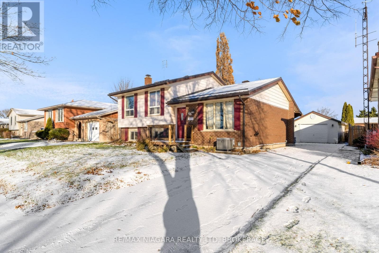 46 MACOOMB DRIVE — Welland (N. Welland), Ontario - Main photo