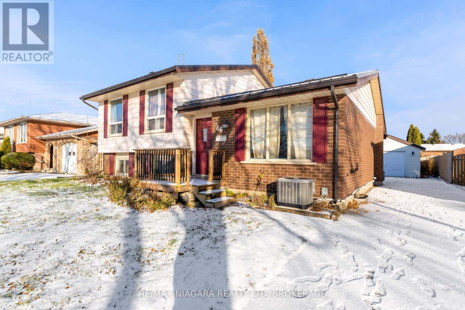 46 MACOOMB DRIVE — Welland (N. Welland), Ontario - Photo 3 of 36