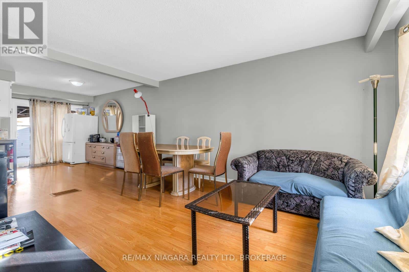 46 MACOOMB DRIVE — Welland (N. Welland), Ontario - Photo 4 of 36