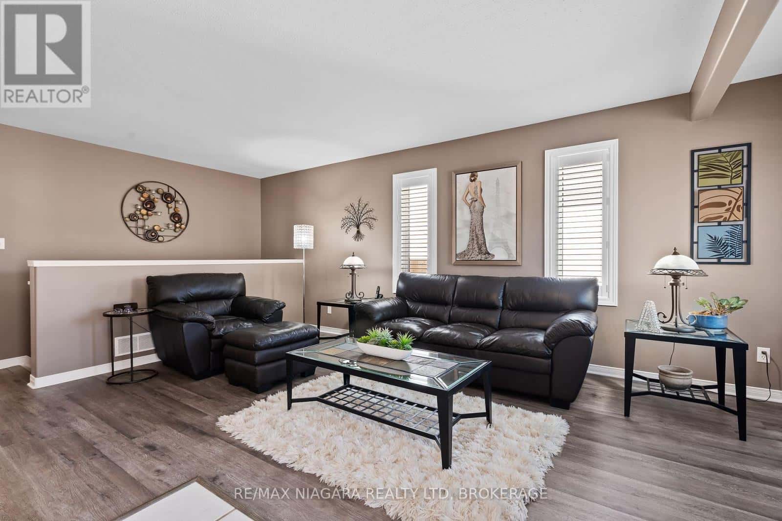 208 AUTUMN CRESCENT — Welland (West Welland), Ontario - Photo 5 of 32