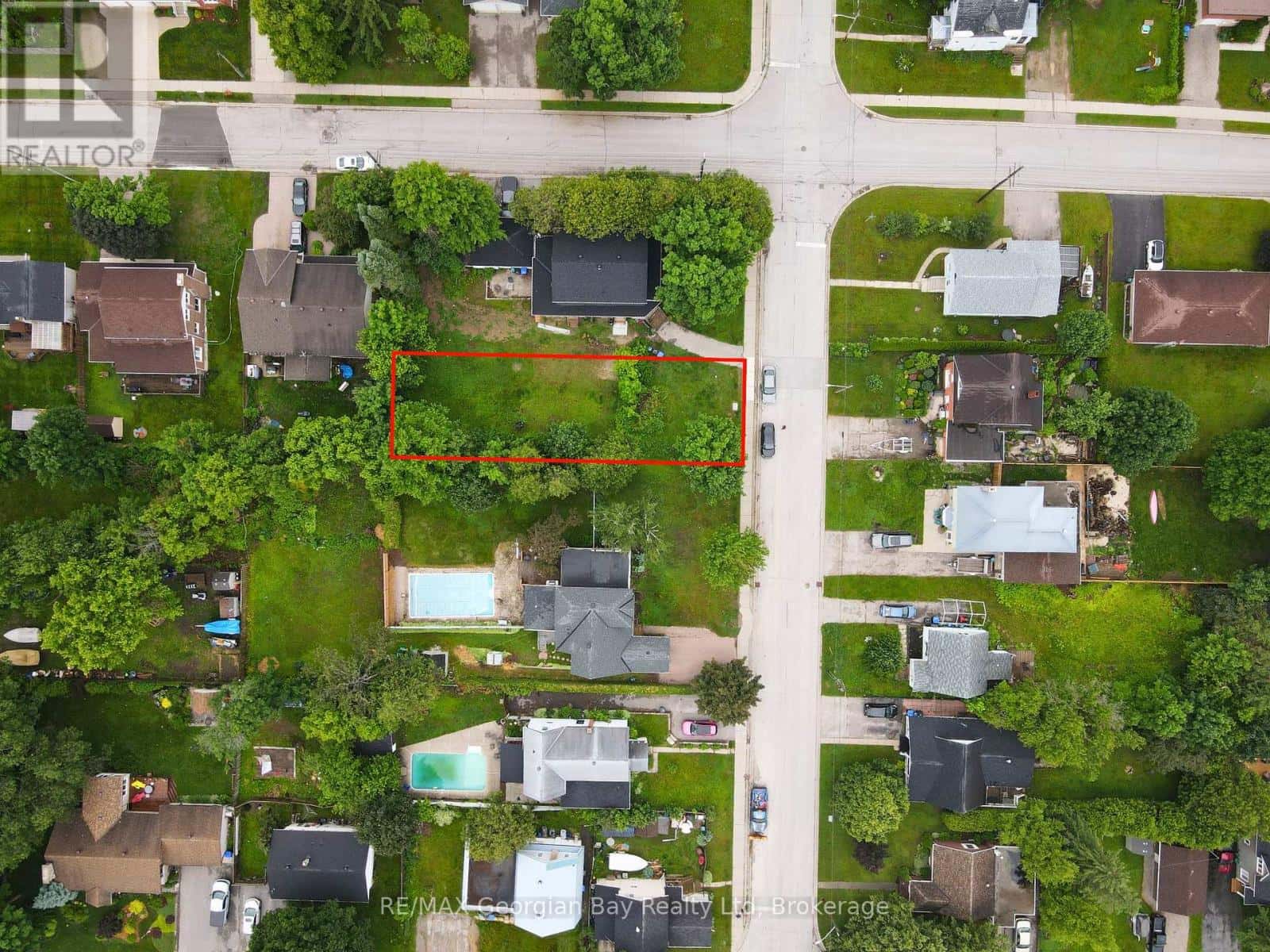 192 SEVENTH STREET — Midland, Ontario - Photo 5 of 8