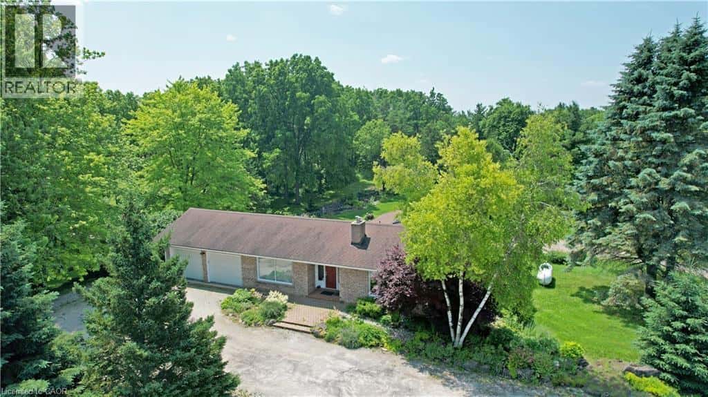 10566 SECOND Line — Campbellville, Ontario - Photo 3 of 41