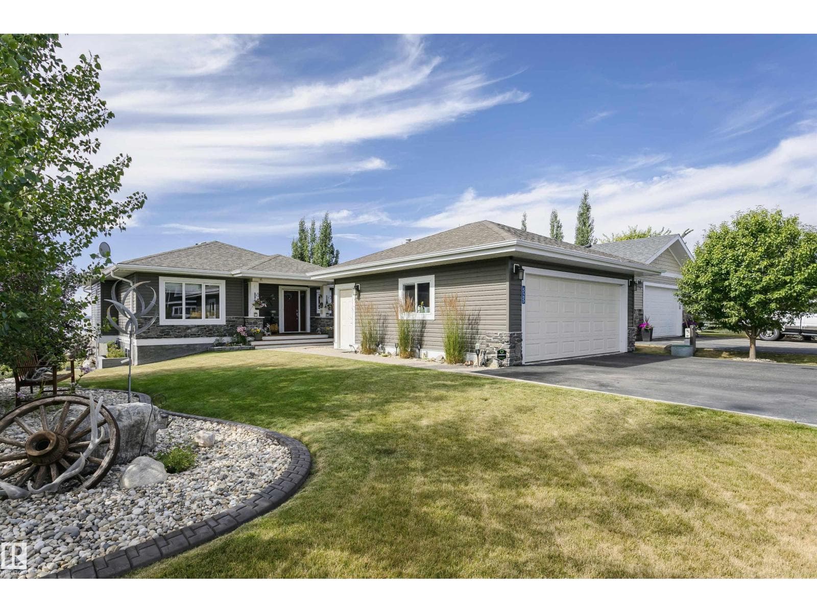 525, 55101 STE. ANNE TR — Rural Lac Ste. Anne County, Alberta - Main photo