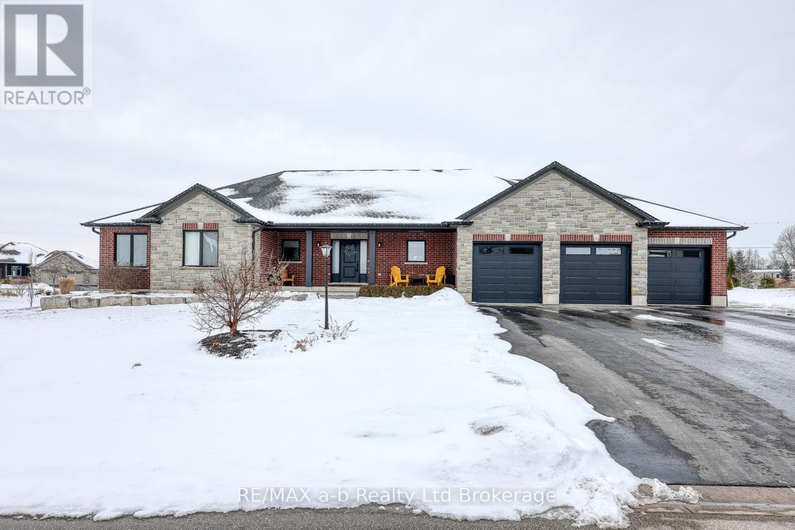 49286 ASHLAND AVENUE — Malahide (Lyons), Ontario - Main photo
