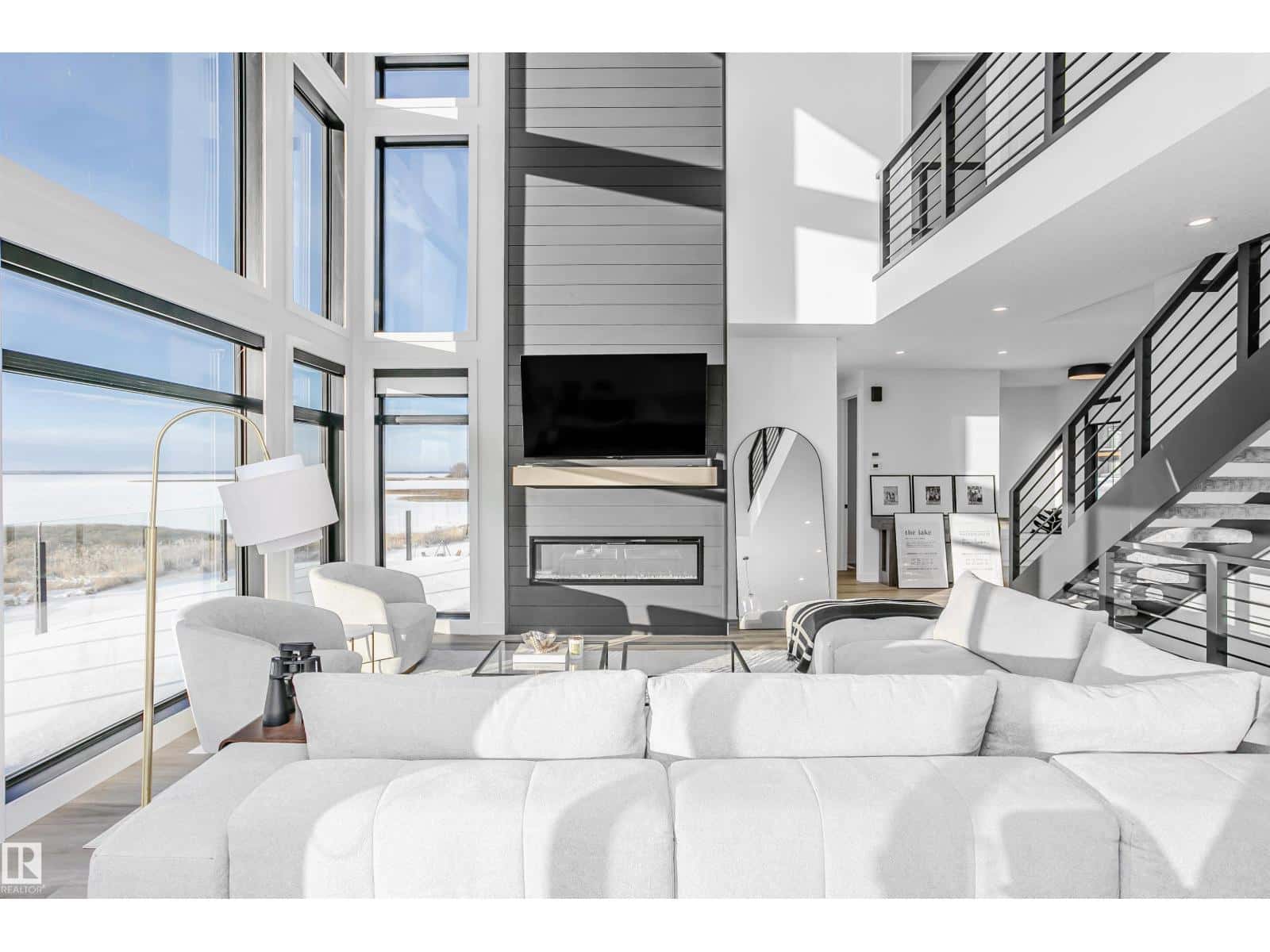 Rural Lac Ste. Anne County — Rural Lac Ste. Anne County - Photo 2 of 54