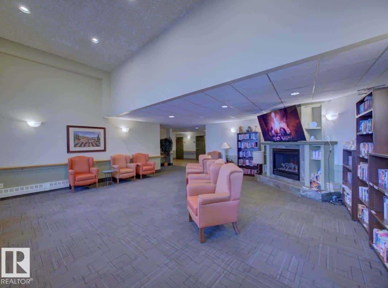 #327 8802 Southfort DR — Fort Saskatchewan, Alberta - Photo 3 of 49