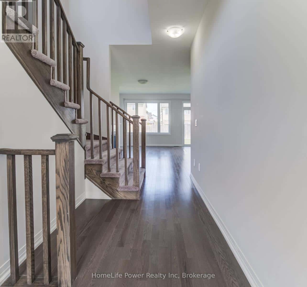 104 BLACKLOCK STREET — Cambridge, Ontario - Photo 4 of 38