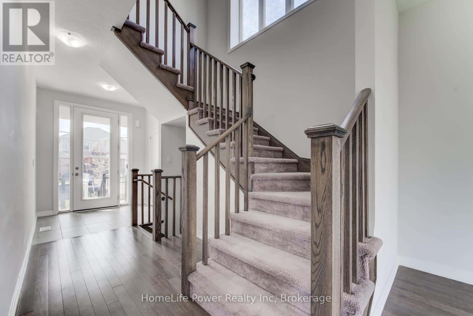 104 BLACKLOCK STREET — Cambridge, Ontario - Photo 5 of 38