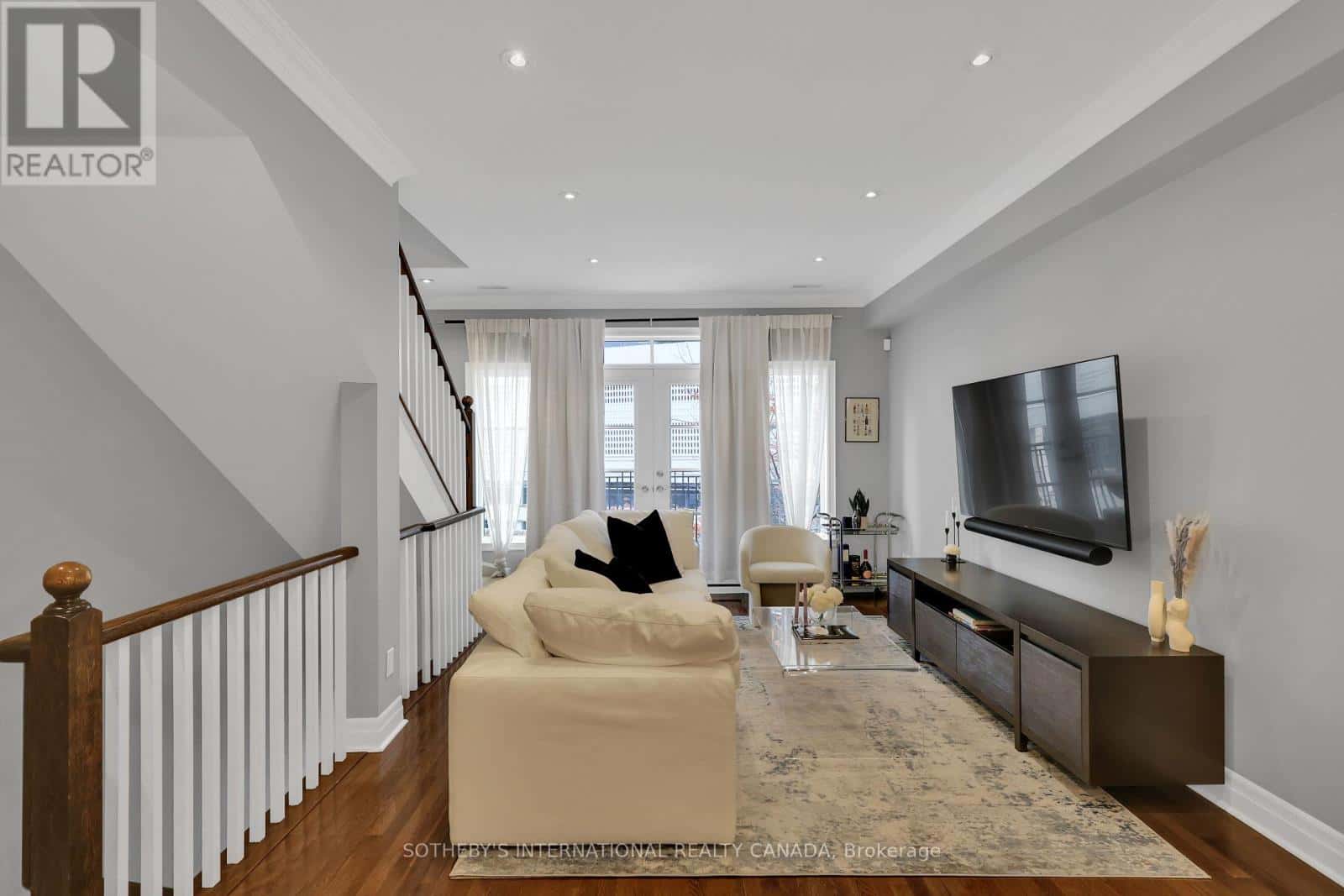 45 PLEASANT BOULEVARD — Toronto (Rosedale-Moore Park), Ontario - Photo 3 of 37