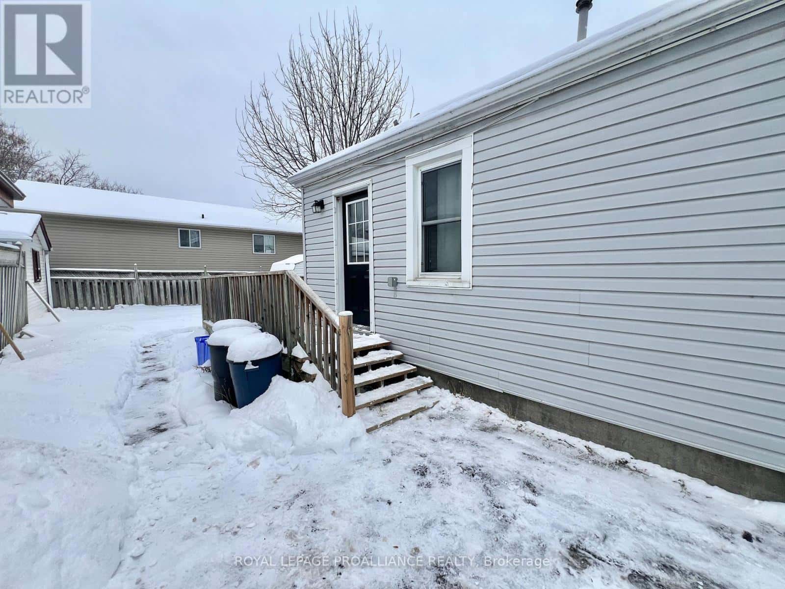 50 BENTINCK STREET — Quinte West (Trenton Ward), Ontario - Photo 3 of 19