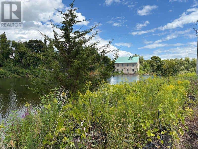 9 POND STREET — Trent Hills (Hastings), Ontario - Photo 5 of 11