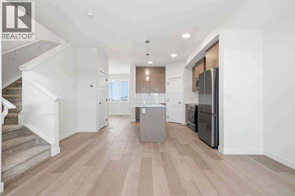 1923 Mccaskill Drive — Crossfield, Alberta - Photo 5 of 33